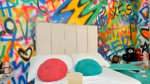 aria online show from March 14, 2:11 pm