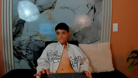 Snapshot of aria_quintero chatting on October 3, 2:03 pm Aria Quintero online show from October 3, 2:03 pm