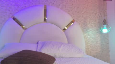 aria_sm online show from November 23, 7:13 pm