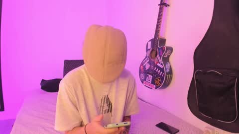 Aria and Orien online show from March 26, 5:51 pm