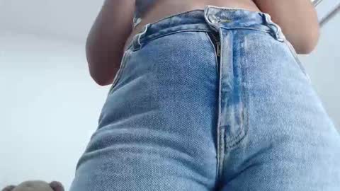 ariacoral online show from November 12, 12:49 pm