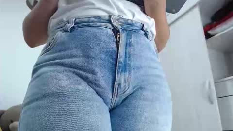 ariacoral online show from November 16, 12:55 pm