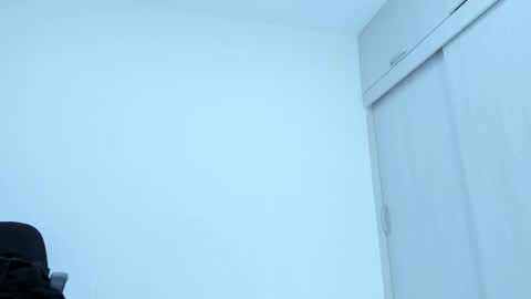 ariacoral online show from February 12, 2:01 pm