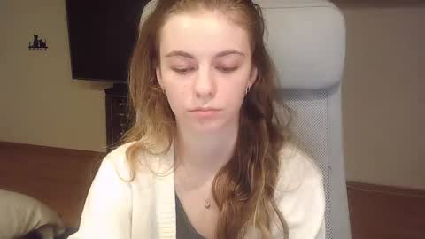 AriaCreazy online show from October 13, 8:20 pm