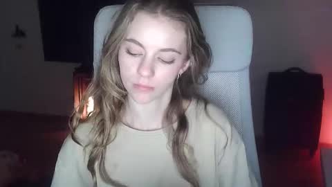 AriaCreazy online show from December 18, 9:32 pm