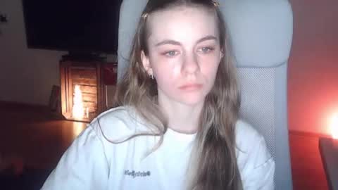 AriaCreazy online show from January 11, 9:20 pm