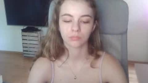 AriaCreazy online show from June 2, 9:11 am