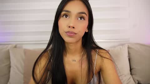 Snapshot of ariadna5 chatting on February 6, 2:22 am ARIADNA online show from February 6, 2:22 am