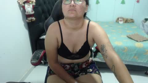 Snapshot of ariadna_6 chatting on December 19, 8:34 pm ...Ariana... online show from December 19, 8:34 pm