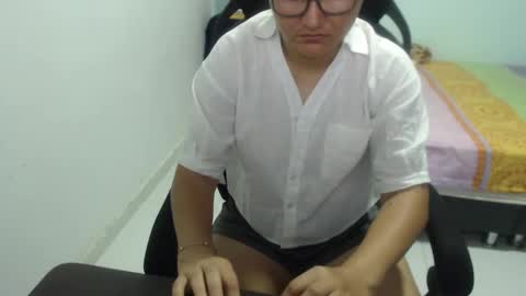 Snapshot of ariadna_6 chatting on February 20, 6:57 pm ...Ariana... online show from February 20, 6:57 pm