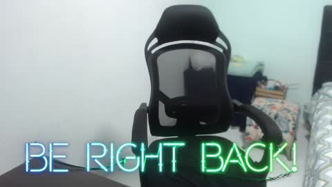 ...Ariana... online show from February 5, 6:45 pm