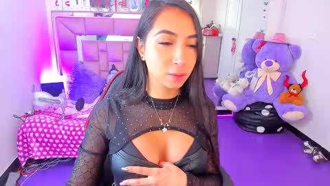 ariadnacappelletty online show from May 18, 3:51 pm