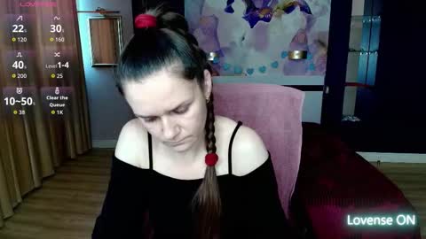 Snapshot of ariagrays chatting on February 16, 1:29 pm AriaGray online show from February 16, 1:29 pm