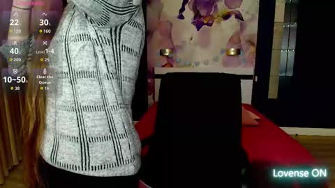 Snapshot of ariagrays chatting on February 28, 7:53 am AriaGray online show from February 28, 7:53 am