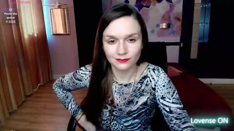 Snapshot of ariagrays chatting on March 7, 11:29 am AriaGray online show from March 7, 11:29 am