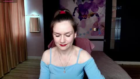 AriaGray online show from May 9, 8:08 am