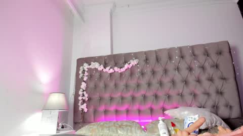 Aria Green online show from May 9, 2:44 pm
