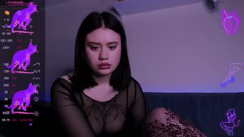 Aria online show from October 22, 1:22 pm