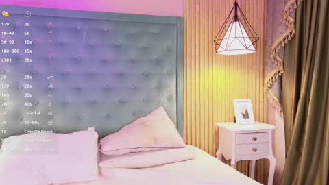 ariana_carterr online show from June 3, 7:30 pm