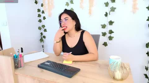 ariana_castillo__ online show from May 5, 1:08 pm