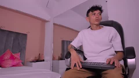 ariana_cri_x online show from June 21, 8:06 am