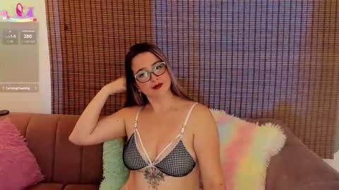 Ariana Cruz online show from May 8, 12:54 pm