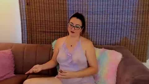 Ariana Cruz online show from May 11, 2:45 pm