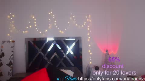 Snapshot of ariana_devil1 chatting on January 13, 4:41 pm ariana devil online show from January 13, 4:41 pm