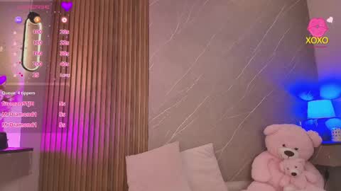 Ariana online show from May 15, 12:01 pm