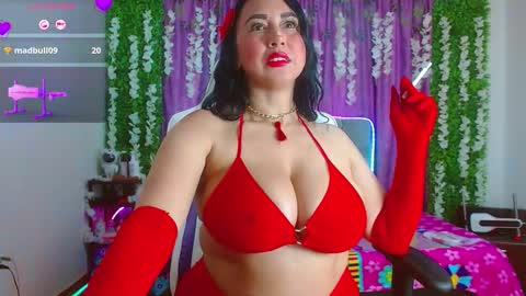 Snapshot of ariana_lopez22 chatting on October 23, 5:01 pm Ariana online show from October 23, 5:01 pm