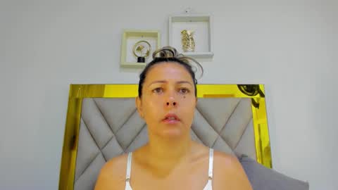 Snapshot of ariana_martins chatting on September 25, 3:10 am ARI online show from September 25, 3:10 am