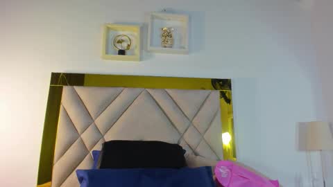 Snapshot of ariana_martins chatting on October 18, 3:31 am ARI online show from October 18, 3:31 am