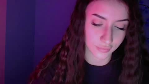 Snapshot of ariana_muur chatting on January 16, 12:31 pm Ariana online show from January 16, 12:31 pm