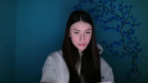 Snapshot of ariana_muur chatting on February 5, 6:40 am Ariana online show from February 5, 6:40 am