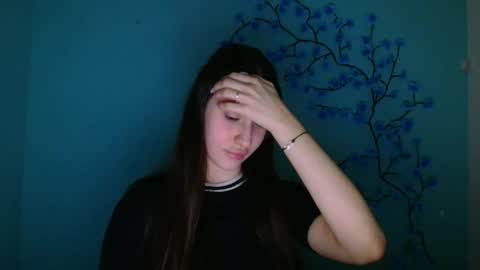 Snapshot of ariana_muur chatting on February 7, 7:23 am Ariana online show from February 7, 7:23 am