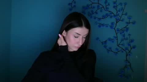 Snapshot of ariana_muur chatting on February 11, 12:43 pm Ariana online show from February 11, 12:43 pm