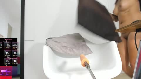 ariana_nix online show from January 7, 10:41 pm