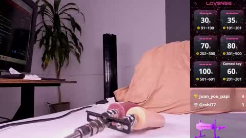 ariana_nix online show from September 23, 8:12 pm