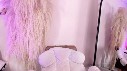 Snapshot of ariana_rosse__ chatting on January 13, 12:45 pm Ariana online show from January 13, 12:45 pm