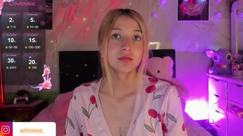 Snapshot of ariana_rosse__ chatting on September 28, 8:20 am Ariana online show from September 28, 8:20 am