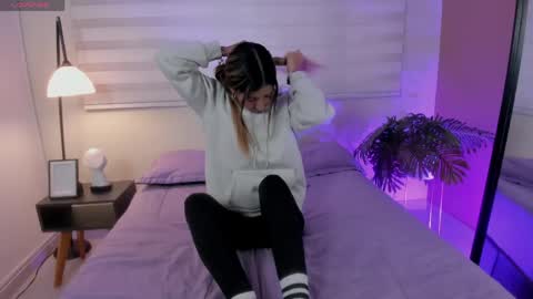 Snapshot of ariana_rosse__ chatting on April 25, 2:25 pm Ariana online show from April 25, 2:25 pm