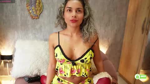 cristina online show from November 12, 12:38 pm