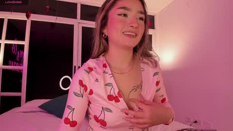 Snapshot of ariana_villada chatting on February 5, 1:47 am Ari online show from February 5, 1:47 am