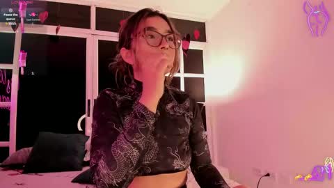 Snapshot of ariana_villada chatting on February 14, 2:07 am Ari online show from February 14, 2:07 am