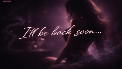 Snapshot of ariana_whitee chatting on March 28, 4:56 am ariana_whitee online show from March 28, 4:56 am