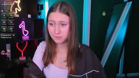 Snapshot of arianaa_cat chatting on April 26, 7:11 pm arianaa_cat online show from April 26, 7:11 pm