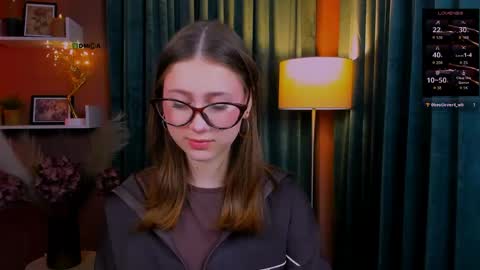 Snapshot of arianaa_cat chatting on April 28, 6:46 pm arianaa_cat online show from April 28, 6:46 pm