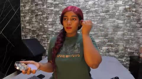 Ariana online show from October 17, 12:30 pm