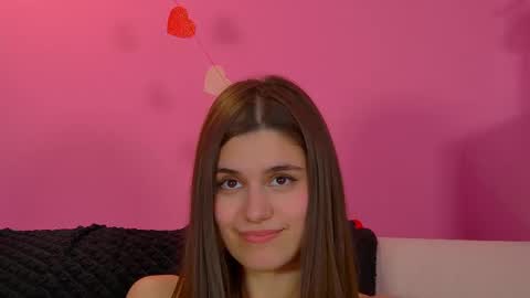 Snapshot of arianaallens chatting on March 1, 6:26 am Ariana online show from March 1, 6:26 am
