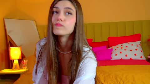 Snapshot of arianaallens chatting on March 27, 6:18 pm Ariana online show from March 27, 6:18 pm